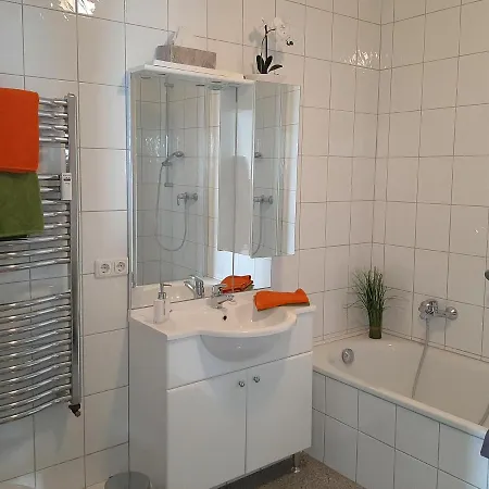 Kaiser - Dreiburgenblick Apartamento *