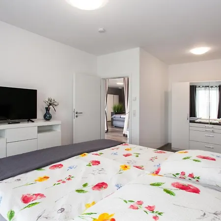 Kaiser - Dreiburgenblick Apartamento